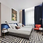 Aiden By Western Hotel 3*