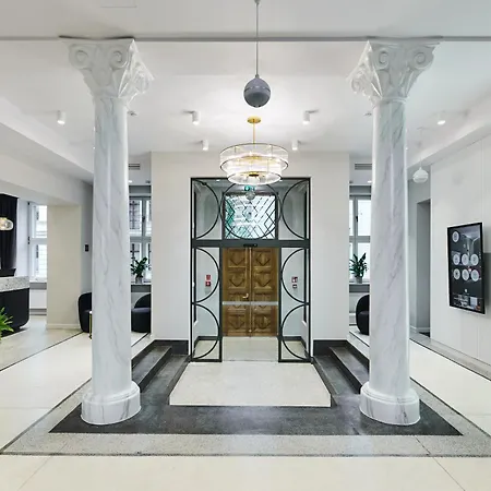 Aiden By Western Hotel 3*