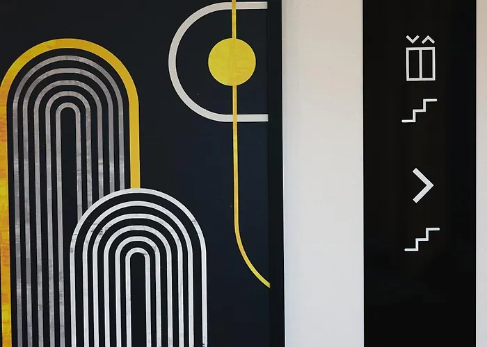 Aiden By Western Hotel