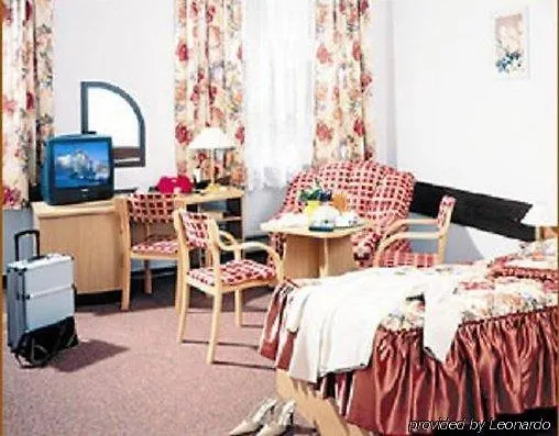 Aiden By Western Hotel Lodž